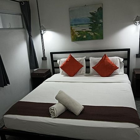 White Jail At Koh Tao Hostel Exterior photo