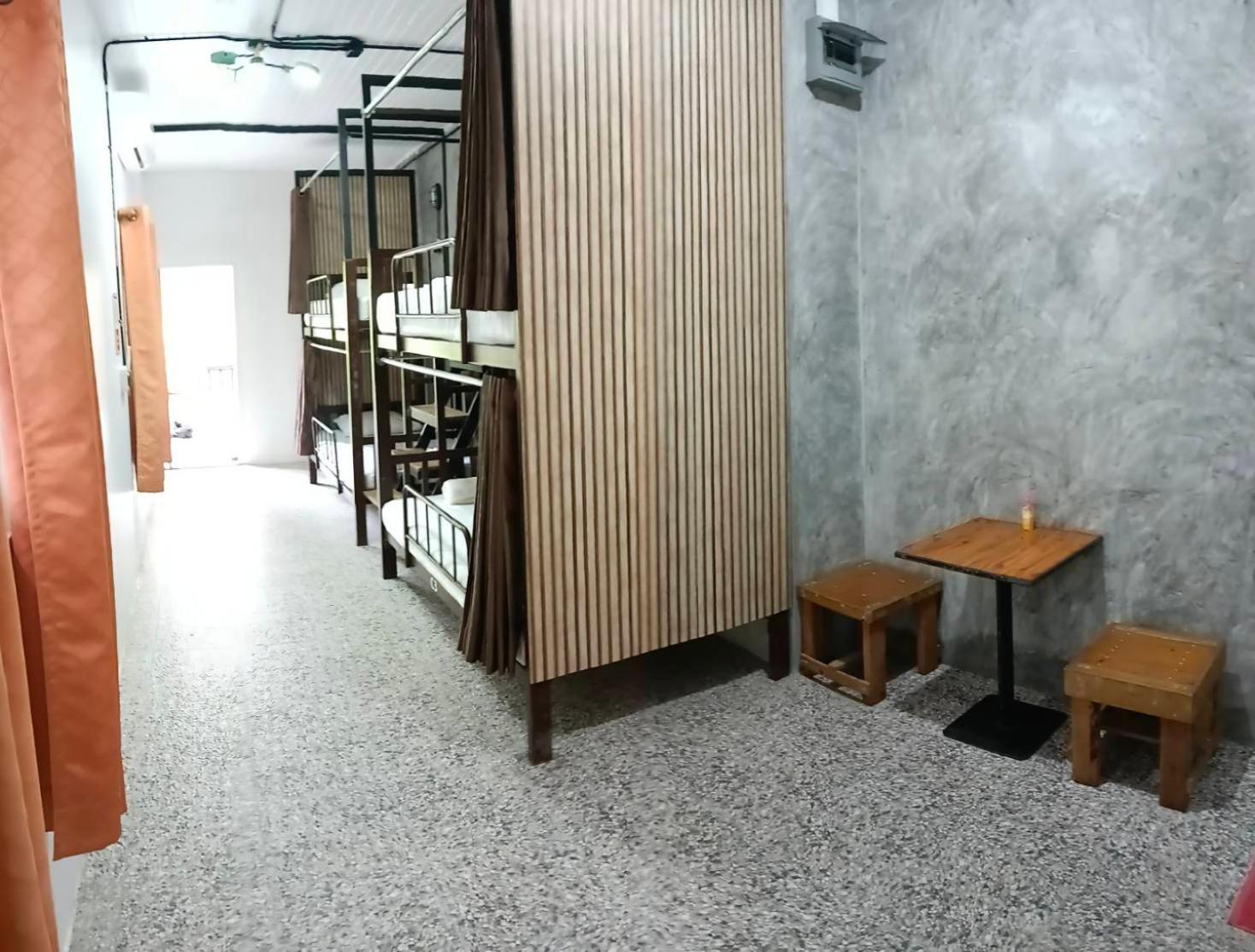 White Jail At Koh Tao Hostel Exterior photo