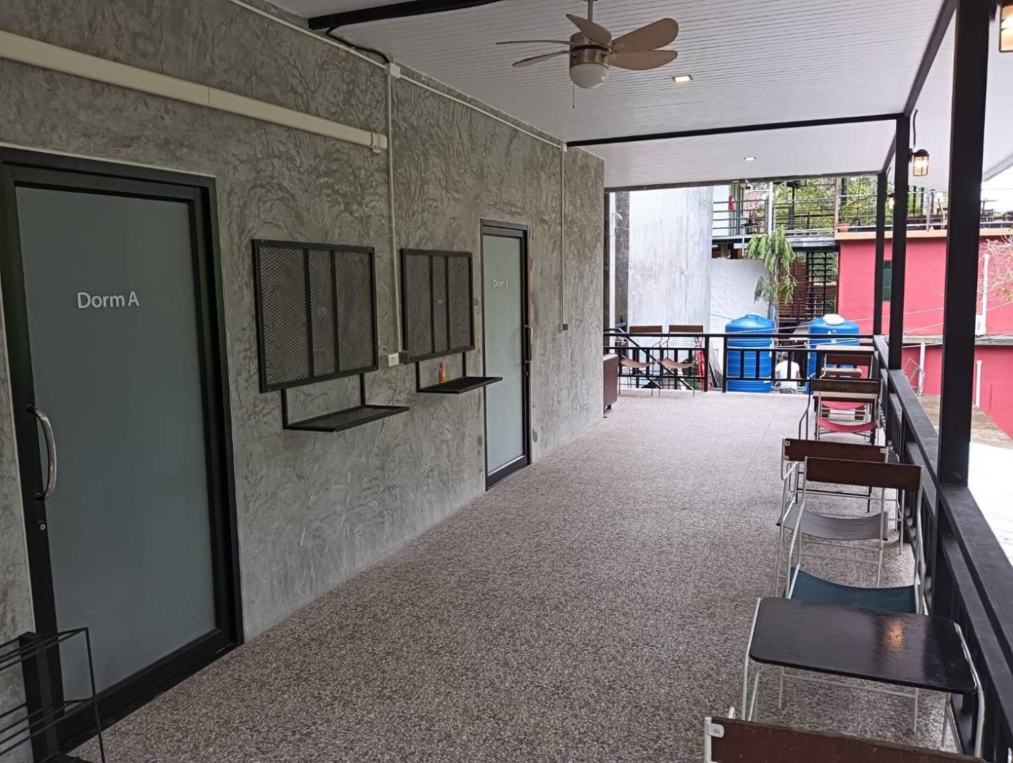 White Jail At Koh Tao Hostel Exterior photo
