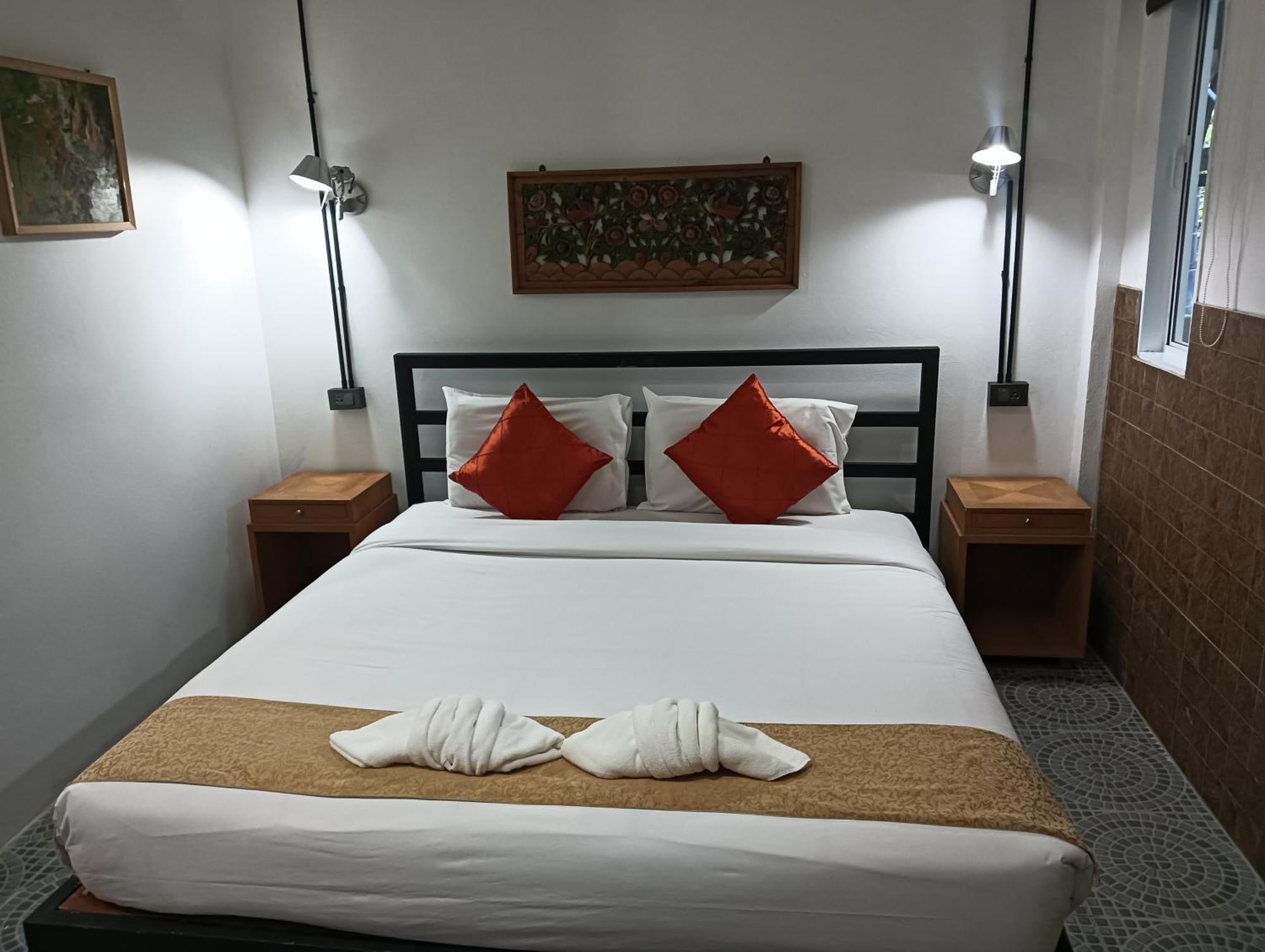 White Jail At Koh Tao Hostel Exterior photo