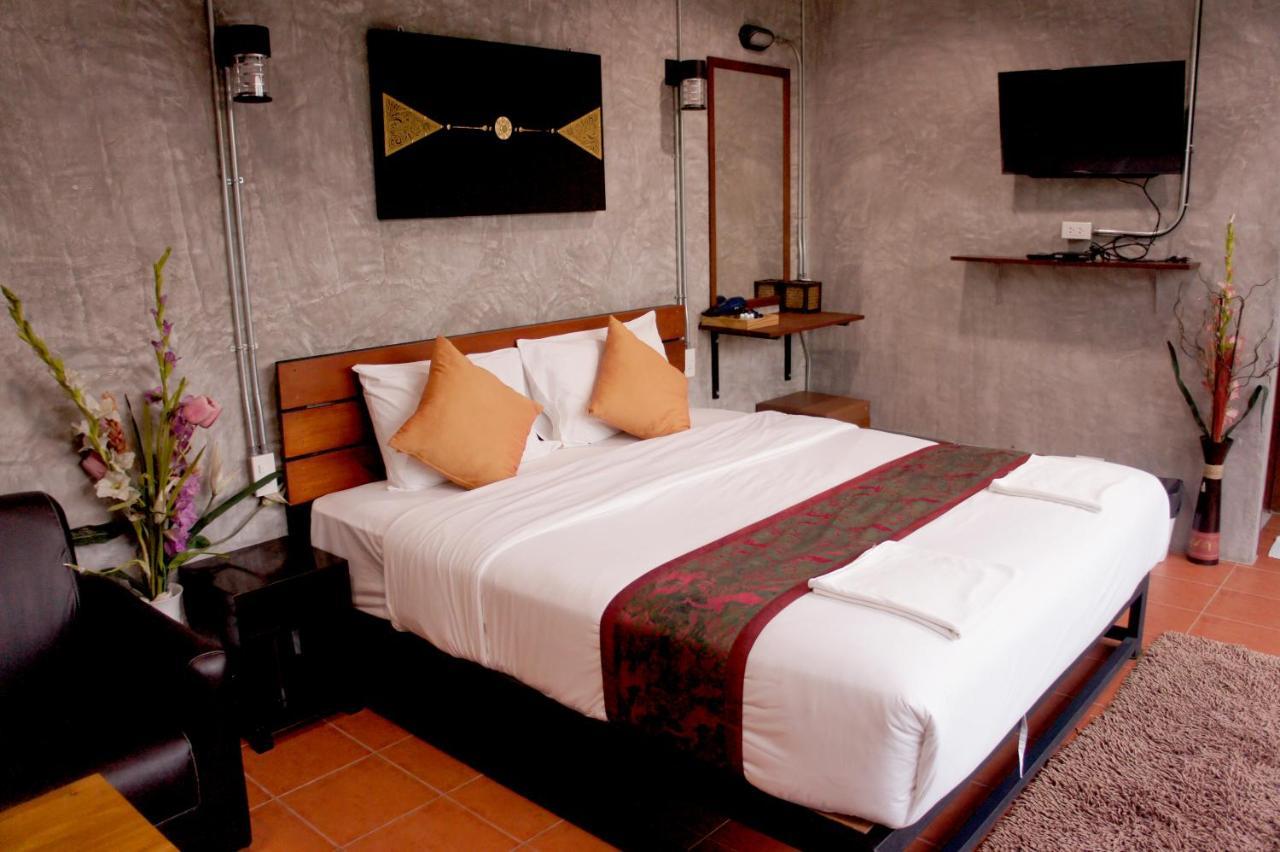 White Jail At Koh Tao Hostel Exterior photo